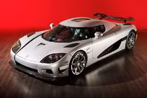 Koenigsegg CCXR Trevita dệt kim cương cho thuê hơn nửa tỷ/tháng