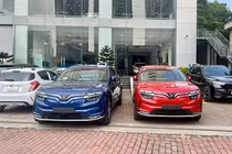 Cận cảnh VinFast VF8 2022 từ 1,478 tỷ tại đại lý Việt Nam