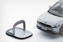 EV.BUDDY – đế sạc không dây ôtô điện có thể tự di chuyển 