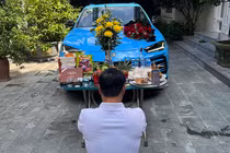 “Ông chú” 60 tuổi tậu Lamborghini Urus hơn 23 tỷ độc nhất Việt Nam