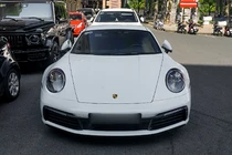 Cường Đô la cầm lái Porsche 911 tiền tỷ trên phố Sài Gòn