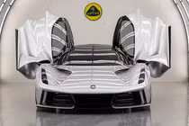 Siêu xe mạnh nhất thế giới hơn 2 triệu USD bắt đầu sản xuất