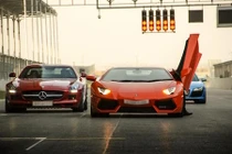 Phong cách chơi siêu xe “nghiêm túc” của đại gia Ấn Độ