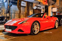 Ferrari California T tiền tỷ, thay áo đỏ rực chơi Tết Sài Gòn