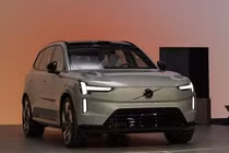 Xe điện Volvo EX90 vừa mở bán đã “cháy hàng”