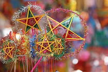 Những món đồ chơi gợi nhớ về mùa Trung thu xưa mà nay vẫn đắt hàng