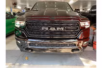 Cận cảnh RAM 1500 Limited Black Edition hơn 4,5 tỷ tại Việt Nam 