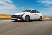 Hyundai Elantra N từ 750 triệu đồng tại Mỹ, đắt hơn cả xe Đức