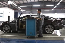 Xế sang Jaguar Land Rover được “chăm sóc” sao tại VN?