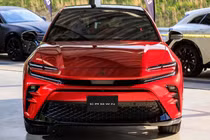 Toyota Crown Sport có gì hay, mà giá gần 1 tỷ đồng tại Nhật Bản?