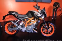 Soi chi tiết KTM Duke và RC 250 vừa ra mắt tại Indonesia