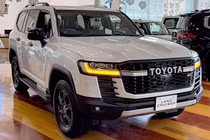 Toyota Land Cruiser GR Sport 2022 tại Nhật Bản, từ 1,6 tỷ đồng