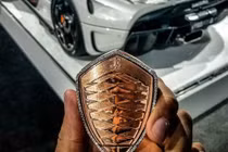 Chìa khóa giá 5,7 tỷ đồng của siêu xe Koenigsegg Regera 