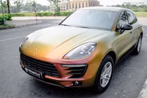 “Soi” SUV hạng sang Porsche Macan tiền tỷ, màu độc tại Sài Gòn