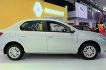 Renault Logan 599 triệu có "hạ bệ" Honda City và Toyota Vios? 