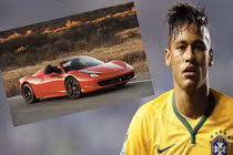 Siêu xe Ferrari 458 Spider của tiền đạo Neymar gặp nạn 