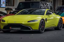 Siêu xe Aston Martin Vantage 15 tỷ lăn bánh ở SG