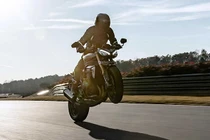 Chi tiết Triumph Speed Triple 1200RS 2021 từ 478 triệu đồng
