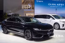 Voyah Passion PHEV 2023 “ăn xăng” ít hơn xe máy, chỉ 0,5 lít/100 km