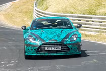 Aston Martin mang siêu xe Vanquish trở lại với khối động cơ V12 mới