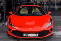 Chi tiết Ferrari F8 Spider chính hãng không dưới 20 tỷ tại Việt Nam