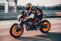 KTM Duke 890 R 2020 ra mắt, khoảng 500 triệu tại Việt Nam?