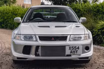 Mitsubishi Lancer Evolution hơn 20 tuổi được sang tay hơn 3,9 tỷ đồng