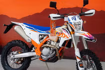 Cận cảnh cào cào KTM 350 EXC-F Six Days tại Việt Nam, từ 489 triệu