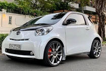 Xe đi chợ Toyota iQ dùng 10 năm bán gần 700 triệu ở Sài Gòn