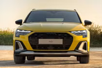 Audi A3 2025 thêm bản gầm cao từ 960 triệu đồng có gì hay?