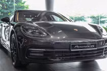 Dân chơi Sài Gòn chi 3,5 tỷ độ Porsche Panamera 4S