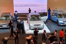 Hyundai Ioniq 5 chạy 430 km/sạc, từ hơn 1 tỷ đồng tại Malaysia