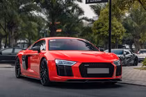 Siêu xe Audi R8 được tay chơi Hà Thành chào bán gần 9 tỷ đồng