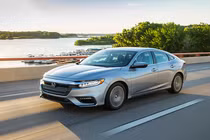 Xe giá rẻ Honda Insight 2020 "uống" chỉ 4,2 lít xăng/100km
