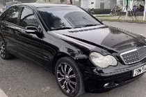 Xe sang Mercedes C 180 cũ chỉ 175 triệu đồng tại Hà Nội 
