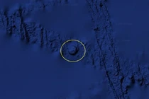 Hình tròn giữa đại dương trên Google Earth gây tranh cãi về UFO
