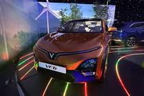 Cận cảnh VinFast VF6 “đối thủ" Kia Seltos và Hyundai Creta tại Việt Nam