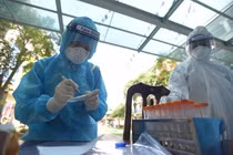 Số ca Covid-19 tại Hà Nội tiếp tục gia tăng với 1.948 ca/ngày