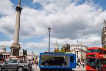 Mua ôtô từ máy bán hàng tự động sẽ rẻ hơn đại lý