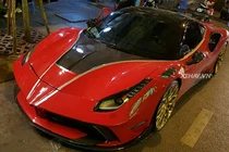 "Soi" siêu xe Ferrari 488 GTB độ Mansory độc nhất Việt Nam