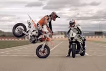 Kịch tính “cào cào” đối đầu superbike trên đường đua