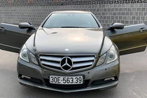 Mercedes-Benz E350 Coupe dùng 10 năm, bán 860 triệu ở Sài Gòn