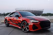 Chiếc Audi RS7 độ này đã sẵn sàng cho Bugatti Chiron "ngửi khói"