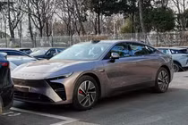 "Soi" Exeed Exlantix ES EREV từ 535 triệu đồng, chạy 1.645 km