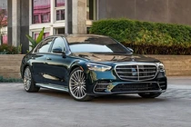 Mercedes-Benz triệu hồi đúng 1 chiếc S-Class 2022 vì lý do gì?