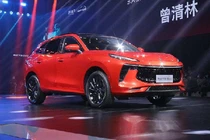 Dongfeng Fengxing T5 EVO "nhái" Porsche, từ 769 triệu tại Việt Nam