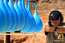 Màn bắn bóng bay chứa nước đáng kinh ngạc