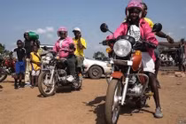 Nữ lái xe ôm tại Liberia chống cướp như thế nào?