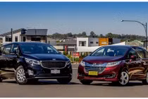 Kia Grand Sedona “đấu đầu” Honda Odyssey tại Việt Nam