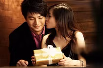 Sở Khanh 'buông câu', gái xinh say tiền ngậm ngùi ôm trái đắng